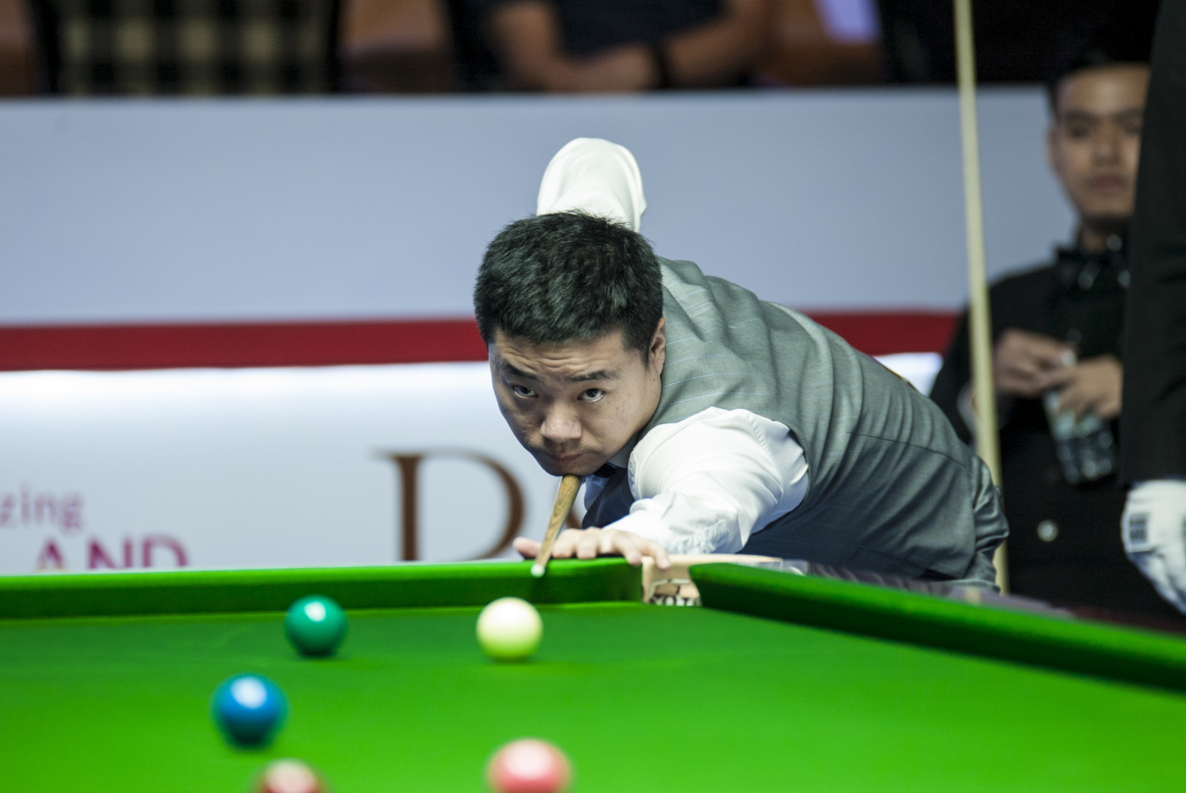 作与公益活 作与公益活