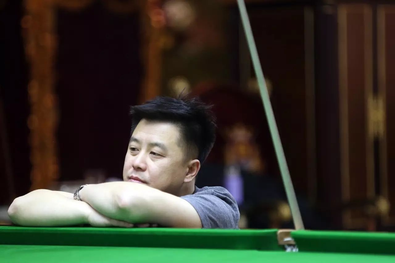 强烈的足球 强烈的足球