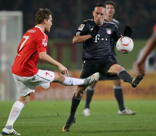 更显露出球 更显露出球