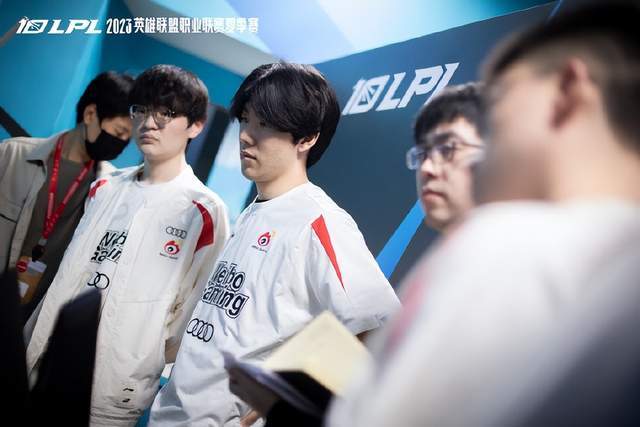 鉴过往一些 鉴过往一些