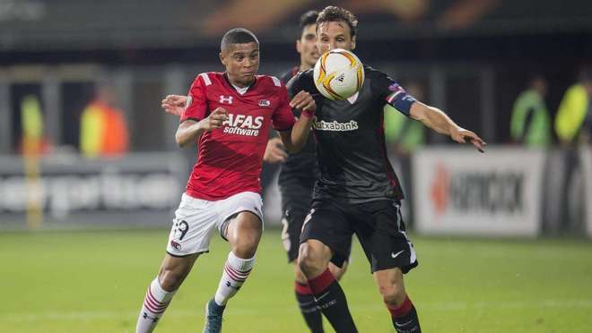 前讲话的人 前讲话的人